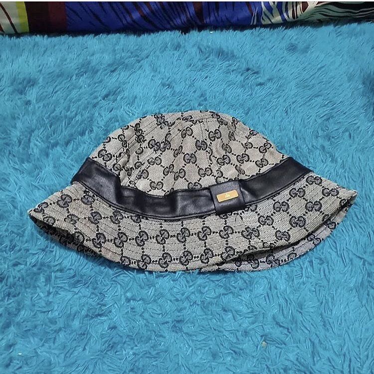 Bucket Hat Gucci Vintage, Barang Mewah 