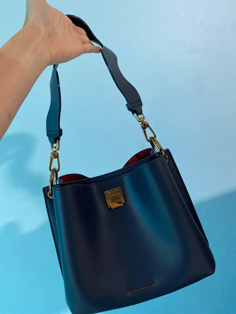 Handbag with red hotsell interior