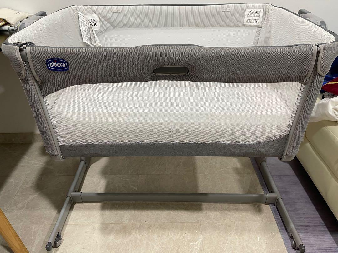 Chicco Next2Me Magic Crib (Cosleeper), Babies & Kids, Baby Nursery