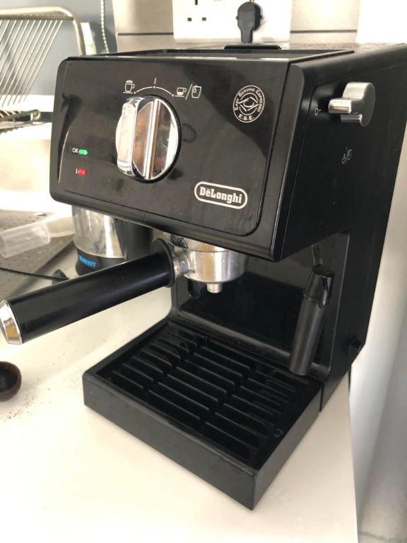 Delonghi ECP31.21 Espresso Coffee Machine, Food & Drinks, Beverages on Carousell