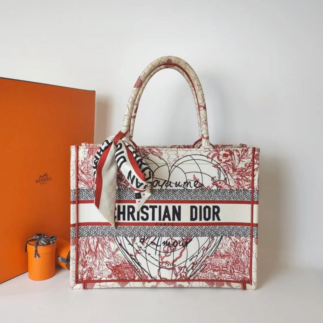 Christian Dior Lambskin Cannage Dior Soft Zipped Shopping Tote Red   STYLISHTOP