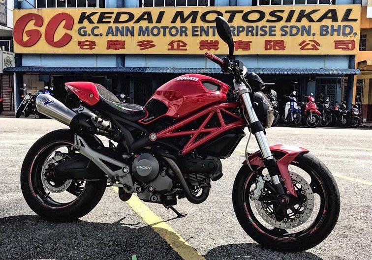 Ducati monster hotsell 696 termignoni exhaust