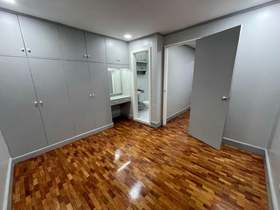 FOR SALE Newly Renovated EAGLE COURT CONDO IN MATALINO ST, Q.C. near
