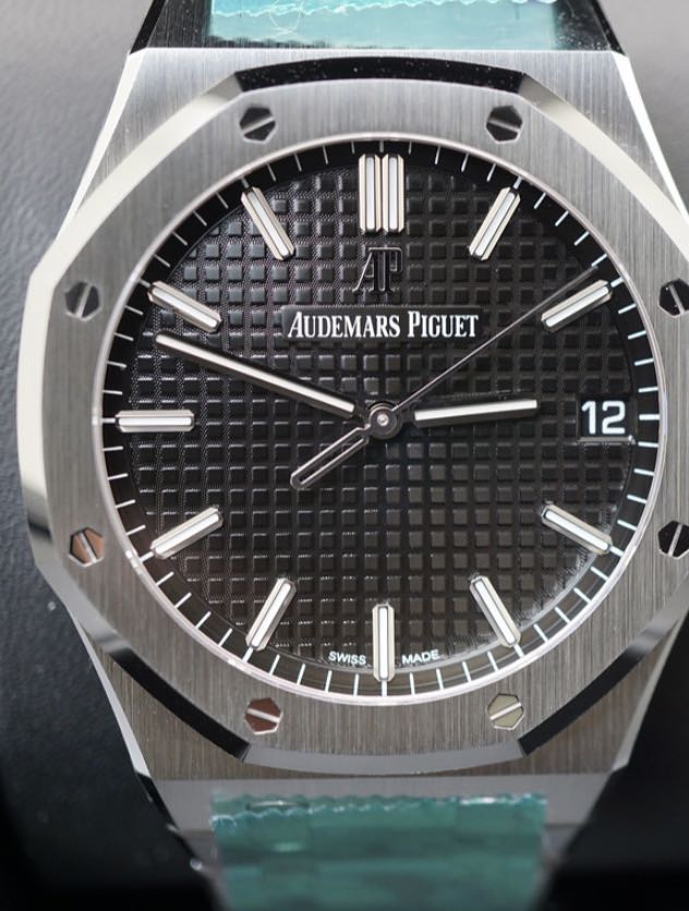 Full stickers 15500st Audemars Piguet (black), Luxury, Watches on Carousell