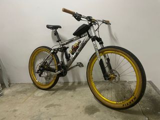 (Category: ) located in . Submitted by skatez (Listing ID 1147814498, Image 1). Description: .