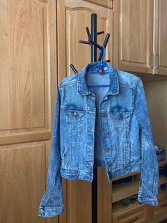 (Category: ) located in . Submitted by prelovedbysaleha (Listing ID 1147715146, Image 1). Description: .