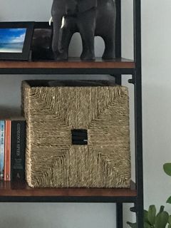(Category: ) located in . Submitted by nikeniken (Listing ID 1147795260, Image 1). Description: .
