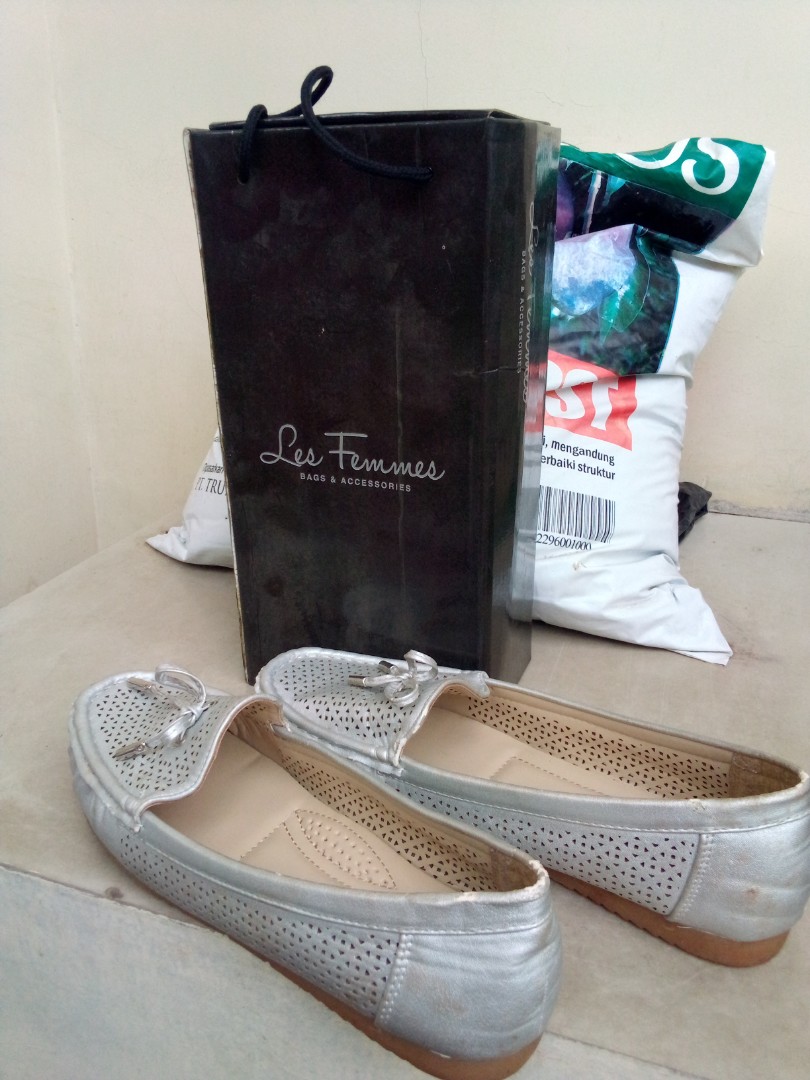 Less femmes shoes deals