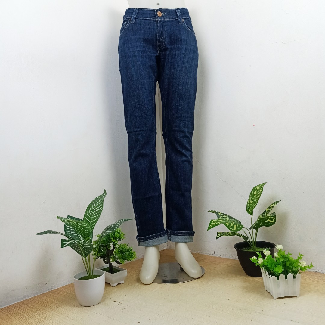 Levis tilted 504 jeans on sale