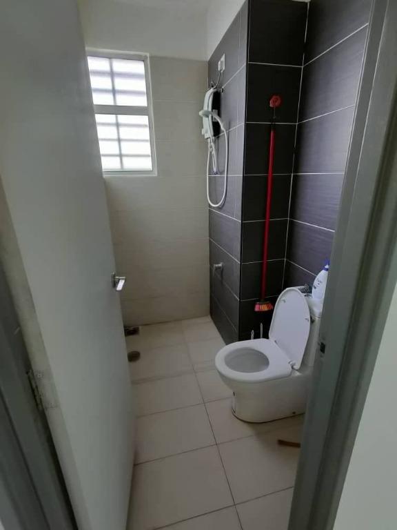 Manhattan austin heights for rent, Property, Rentals on Carousell