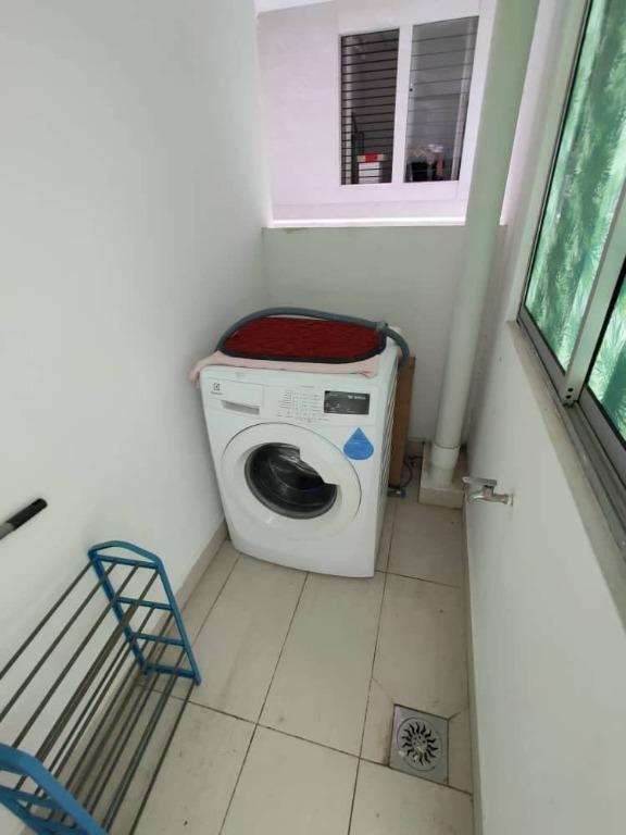 Manhattan austin heights for rent, Property, Rentals on Carousell