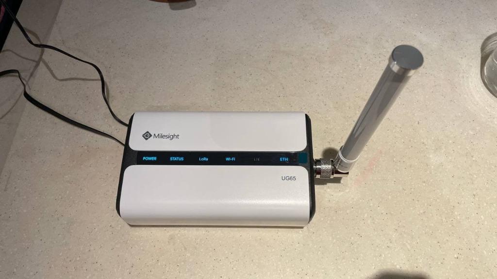 Milesight Helium UG65 LoRaWAN Router (AS923), Computers & Tech, Parts