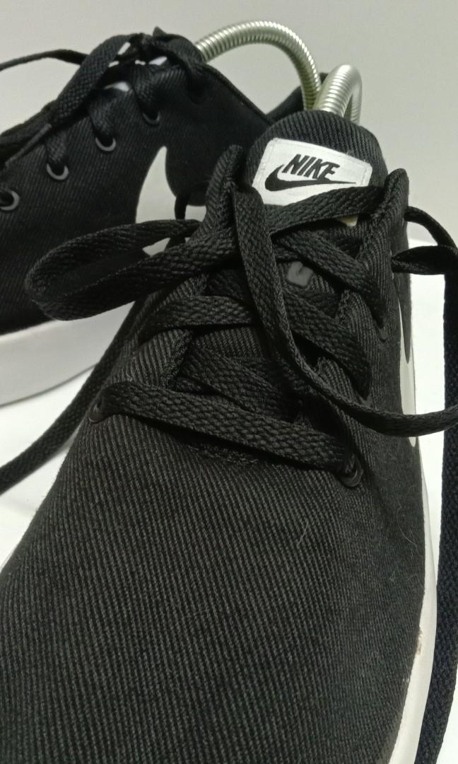 Nike essentialist canvas top