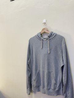 NIKE HOODIE ESSENTIAL SMALLSWOOSH