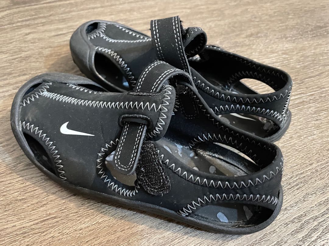 Nike sandal, Babies & Kids, Babies & Kids Fashion on Carousell