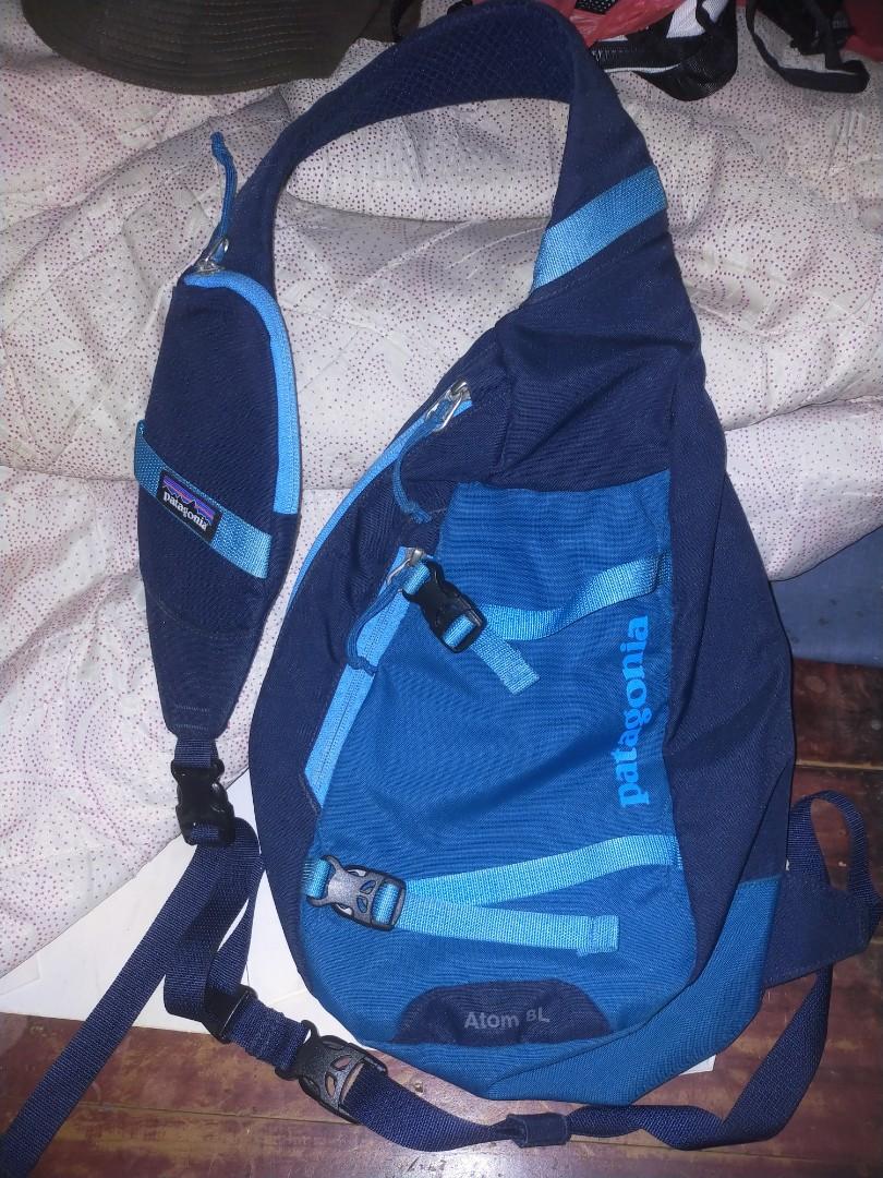 patagonia atom sling 8L blue/navy blue, Men's Fashion, Bags, Sling Bags
