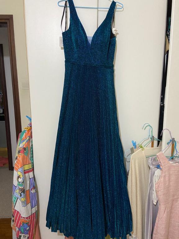 Peacock Green MASCARA LONDON Pleated Sparkle Dress MC166136 Evening Dress,  Women's Fashion, Dresses & Sets, Evening dresses & gowns on Carousell