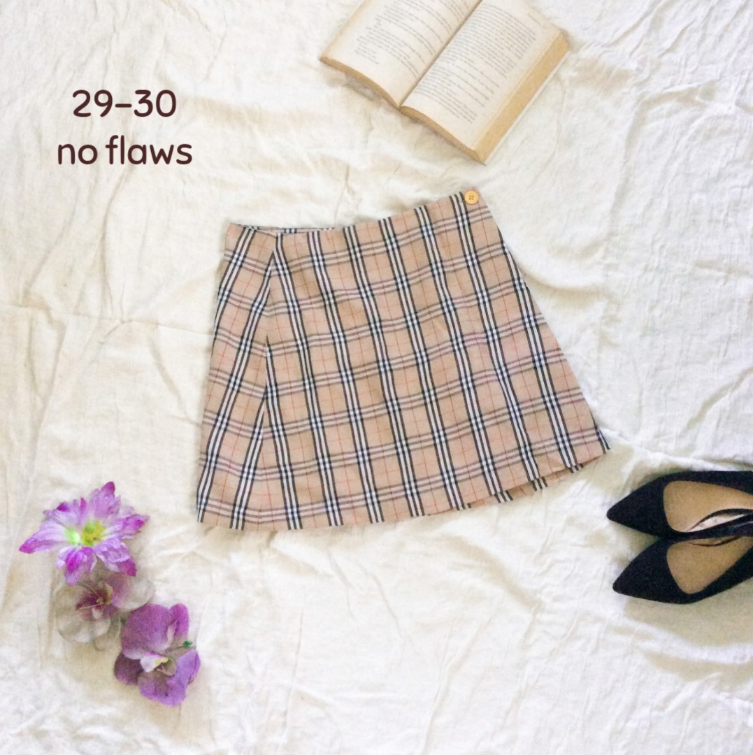 nude plaid skirt