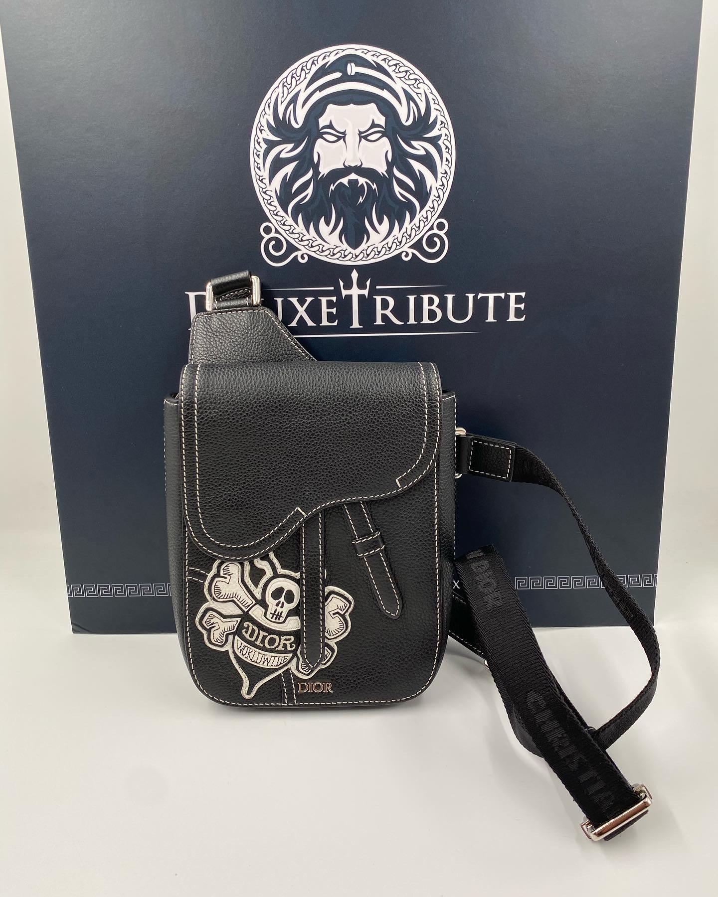 RARE DIOR SHAWN STUSSY BEE APPLIQUE SADDLE MESSENGER BAG
