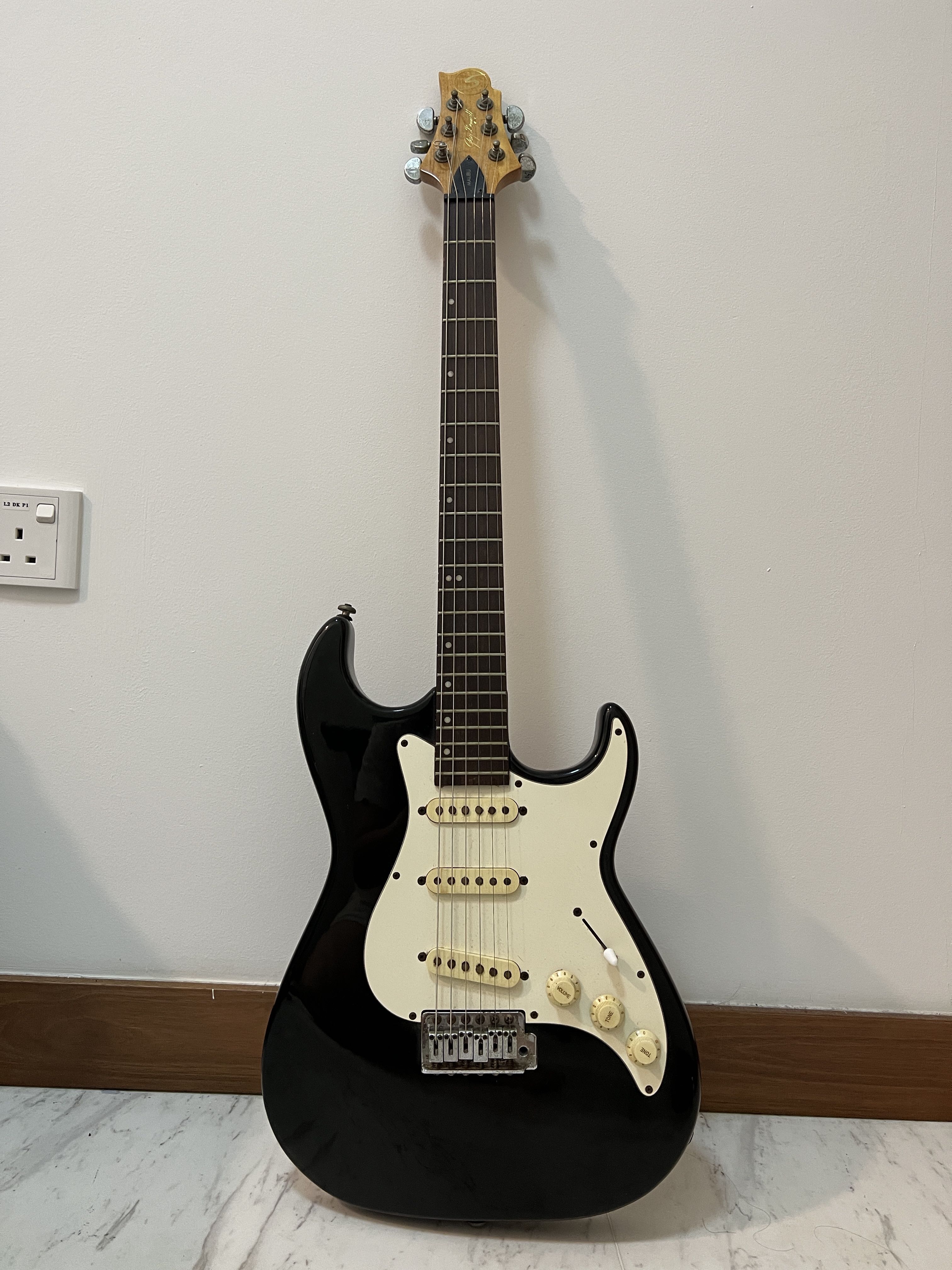 Samick Greg Bennett Malibu Electric Guitar Hobbies Toys Music