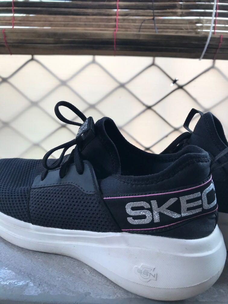 skechers go run fast lace up running shoes