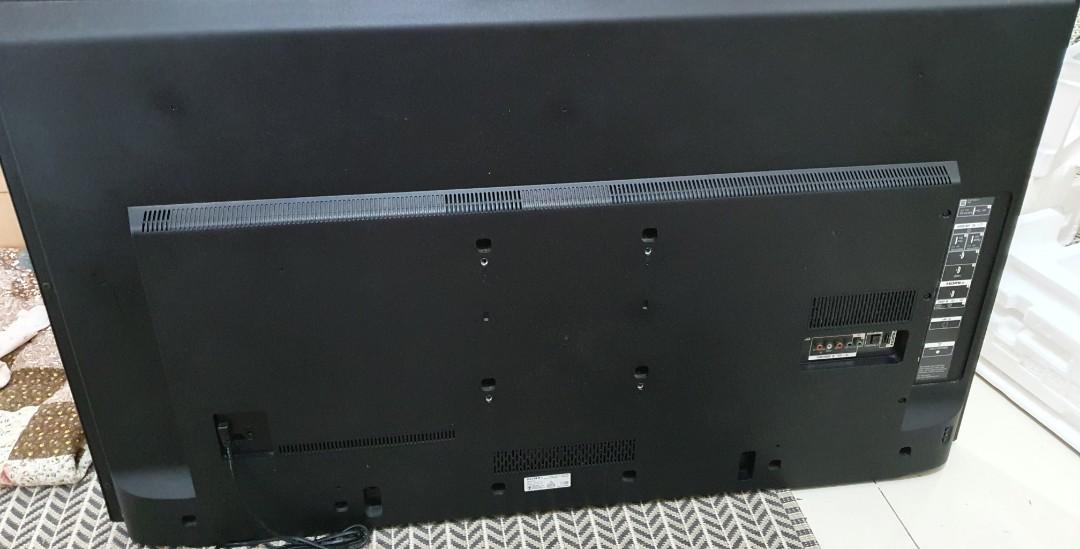 Sony X70D 4K 55" Android TV (screen horizontal flickering), TV & Home