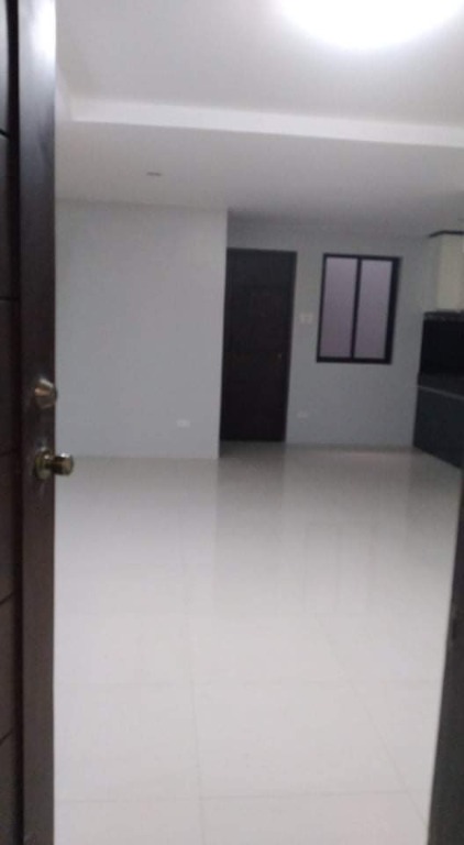(Category: ) located in . Submitted by tin057 (Listing ID 1147827428, Image 1). Description: .