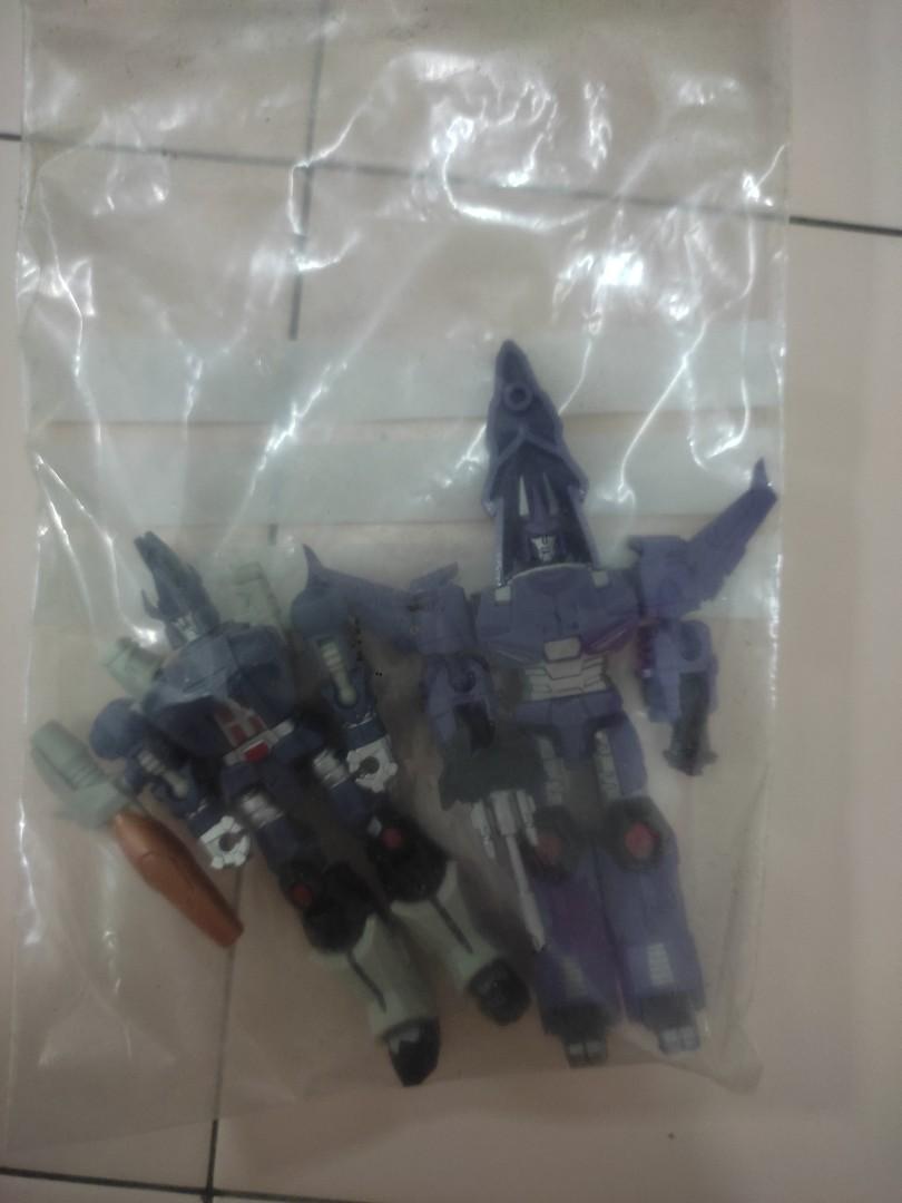 Transformers DX9 War in Pocket Galvatron & Cyclonus, Hobbies & Toys