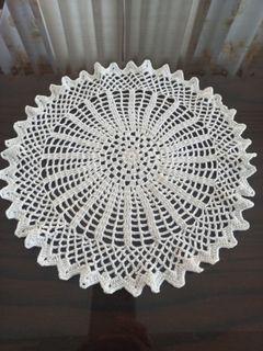 🆕️ Crocheted doily /center table mat