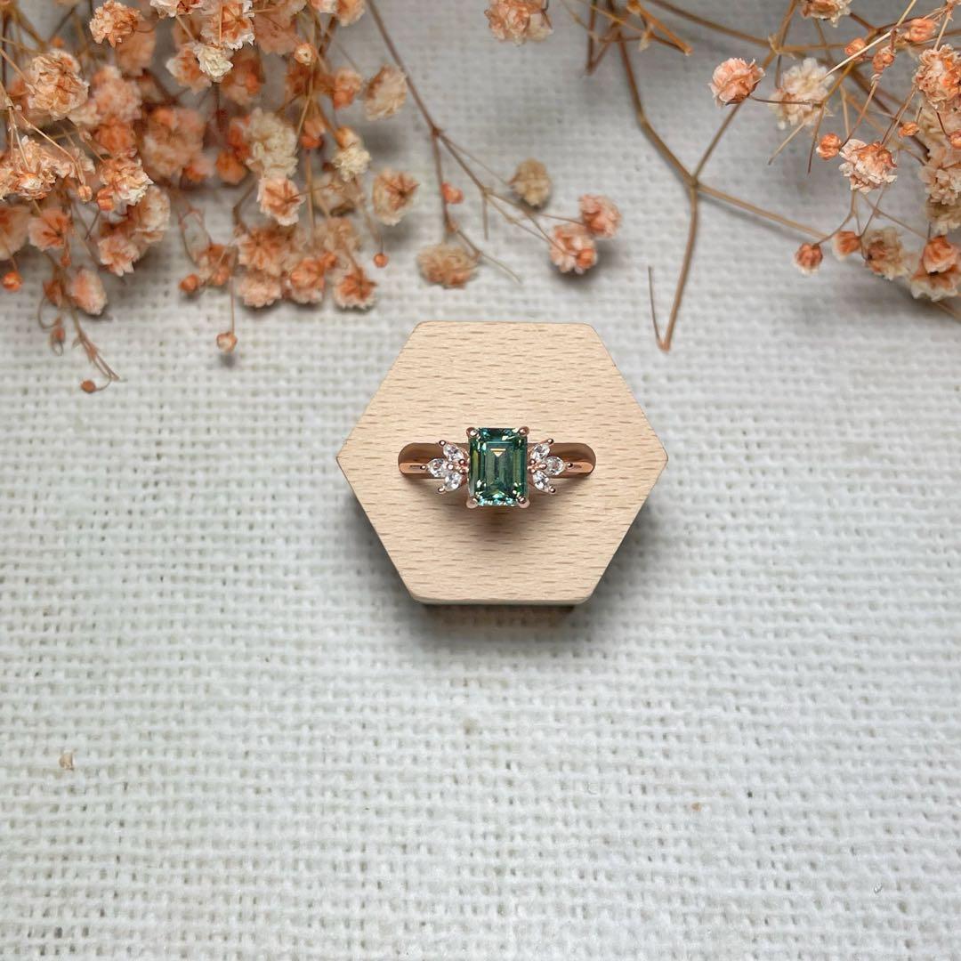 Peacock moissanite outlet