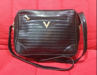(Category: ) located in . Submitted by giestore (Listing ID 1147957411, Image 1). Description: .