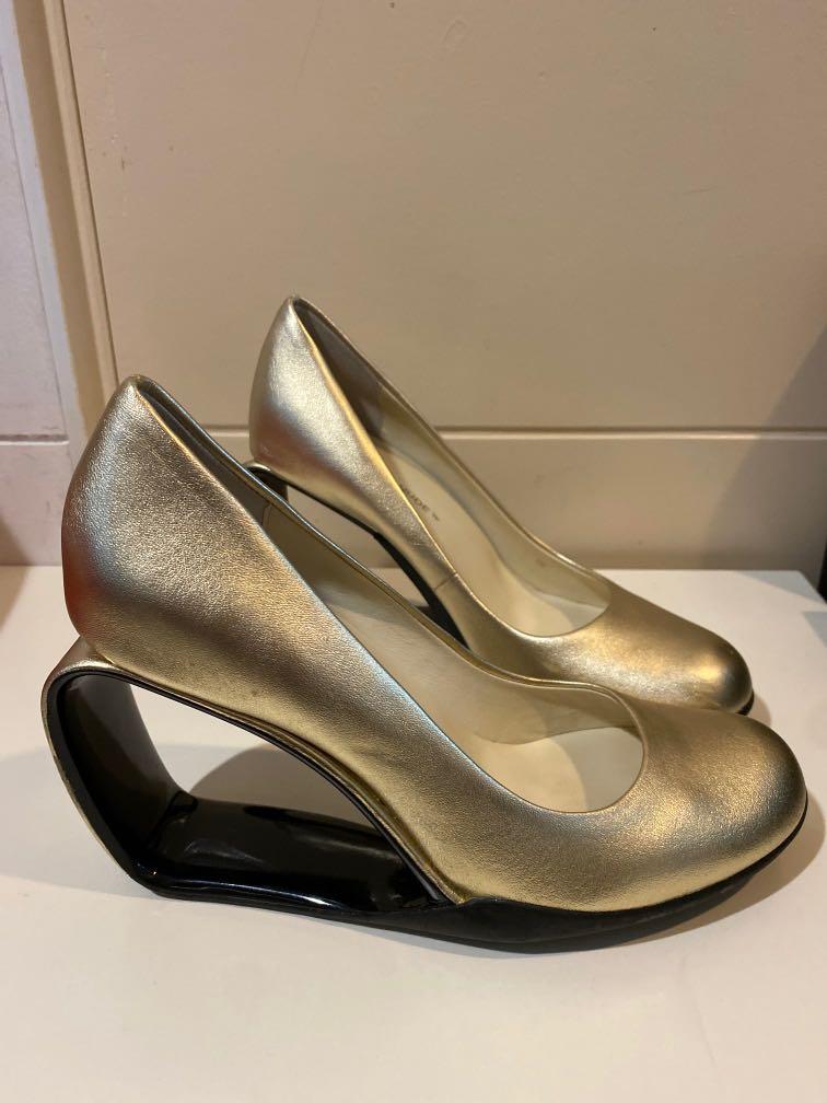 COMFY Gold Leather Heels Pumps 3.5 inches by United Nude
