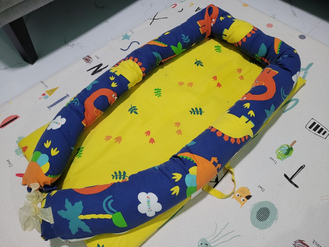 FREE BABY PORTABLE BED, Babies & Kids, Baby Nursery & Kids Furniture