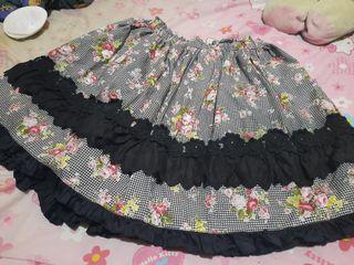FREE SHIPPING ANNA HOUSE Classic Lolita Black-White Gingham Check w/ Floral Print & Lace Skirt (Cute/Kawaii/Vintage/Y2K/Liz Lisa Insp.)