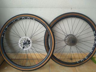 Gravel/Touring/Commuting Bike Wheelset H Plus Son THE HYDRA 700c