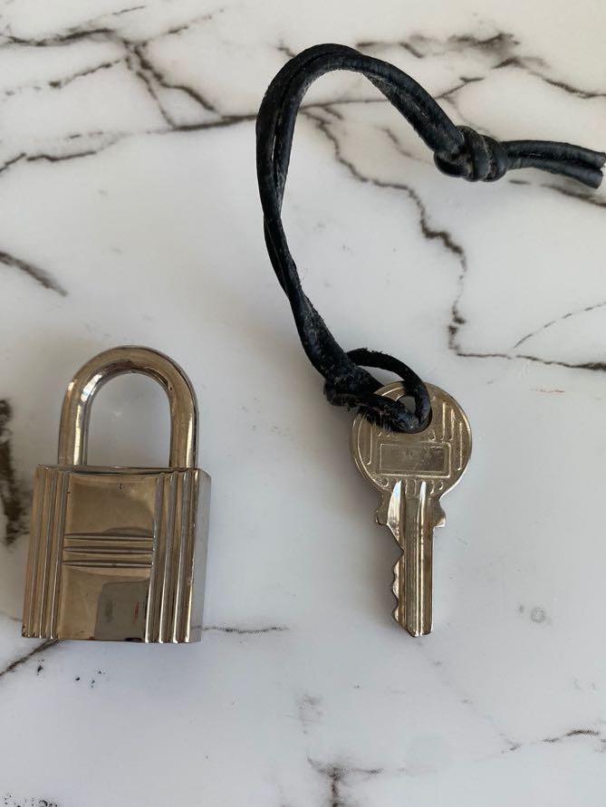 Hermes lock Clearance