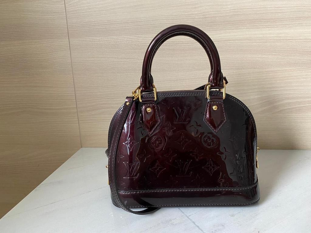 Louis Vuitton Alma BB Bag // 6 Month Honest Review - Louis Vuitton