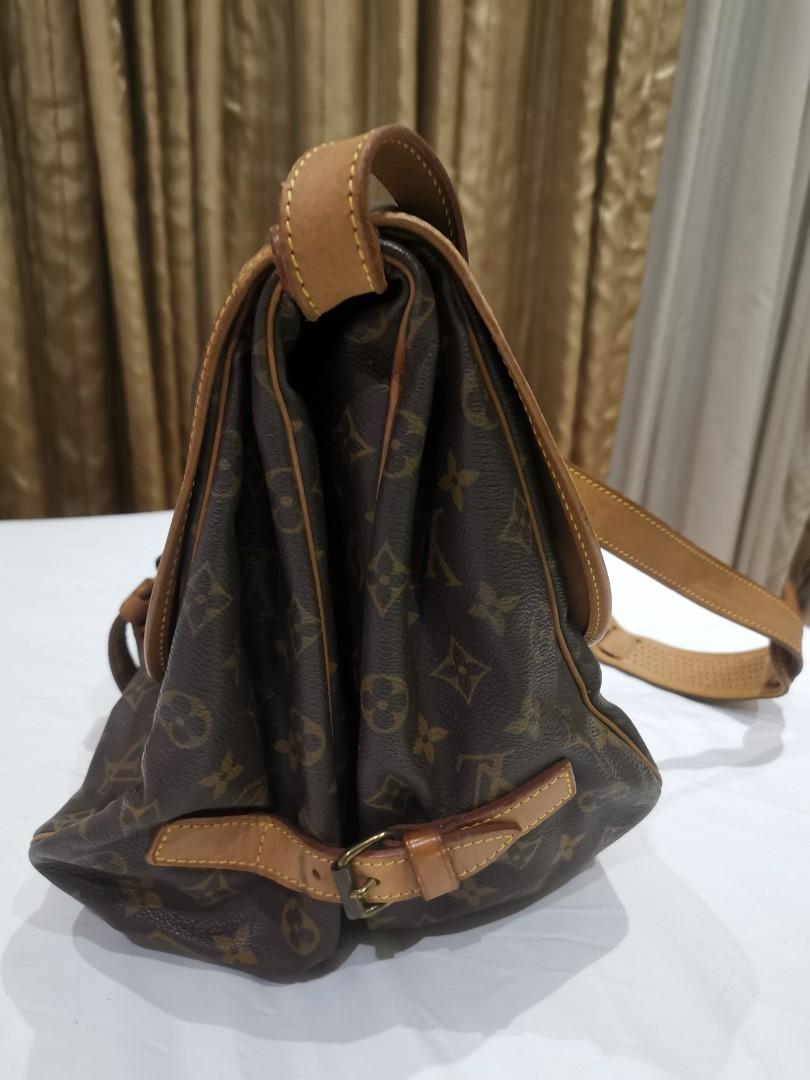 Louis Vuitton Saumur 35 Brown Canvas Shoulder Bag (Pre-Owned)