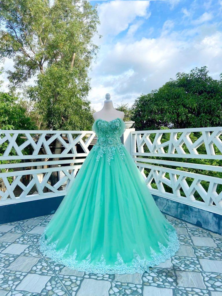 Mint green gowns outlet