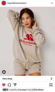 (Category: ) located in . Submitted by kondocloset (Listing ID 1147961751, Image 1). Description: .