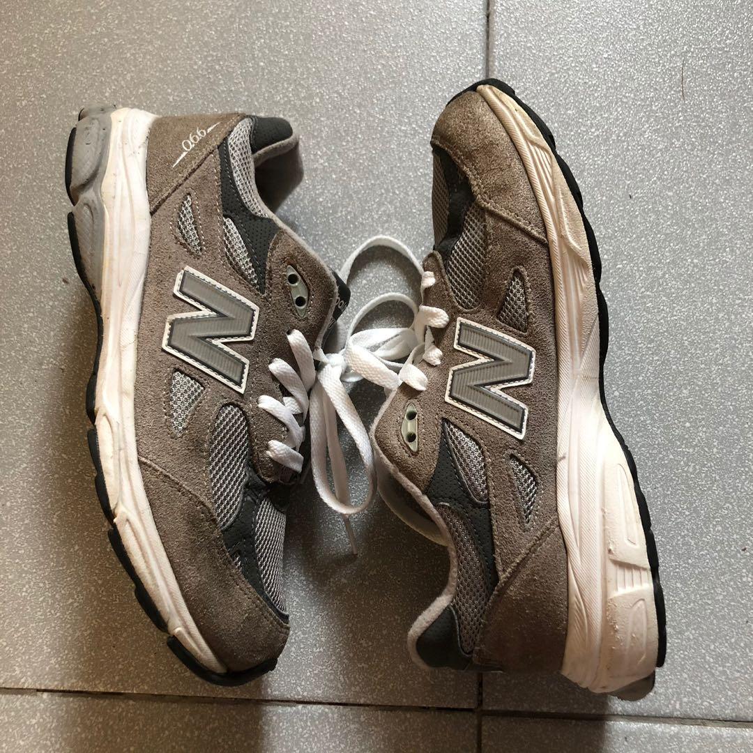 New balance 990 (Category: Sneakers) located in Cavite. Submitted by raspberrygurl (Listing ID 1147961377, Image 1). Description: Please feel free to ask questions .
