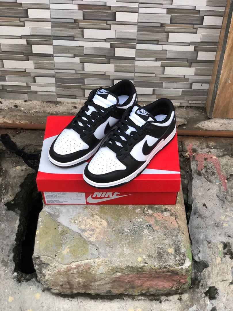 Nike dunk low black white, Fesyen Pria 