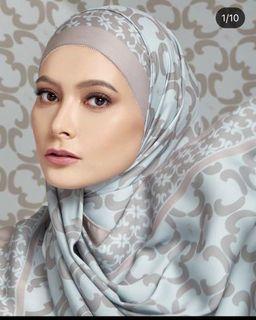 Ornament dUCk Taupe Shawl