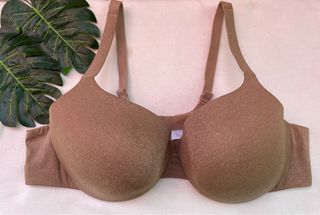 (Category: ) located in . Submitted by lessisthenewmore (Listing ID 1147882866, Image 1). Description: .