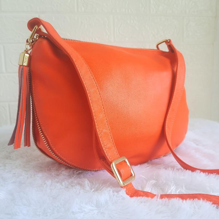 Preloved Tas Selempang Kulit Asli warna orange stabilo brand Its Bag Korea