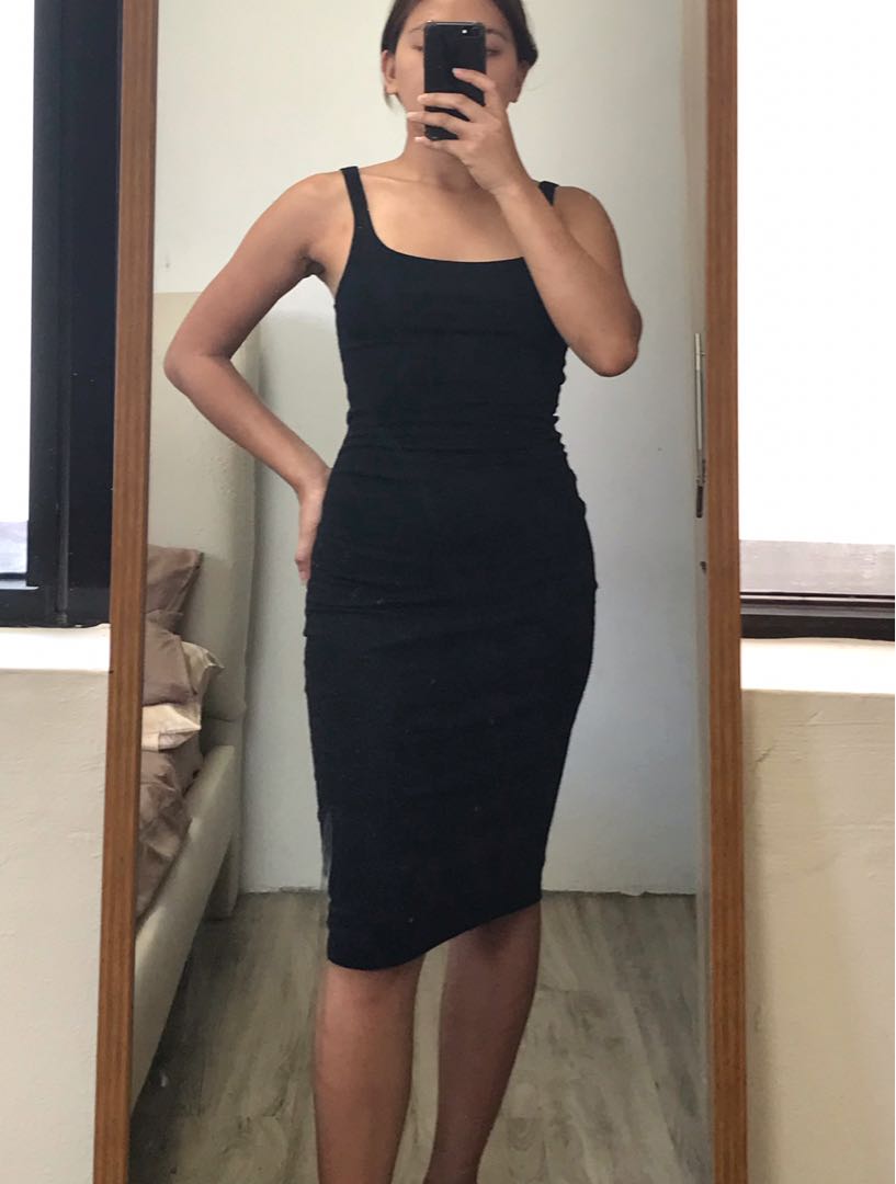 Black bodycon best sale dress zara