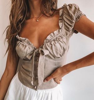 (Category: ) located in . Submitted by kondocloset (Listing ID 1147947045, Image 1). Description: .