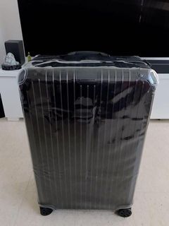 (Category: ) located in . Submitted by rimowaseller (Listing ID 1147936449, Image 1). Description: .