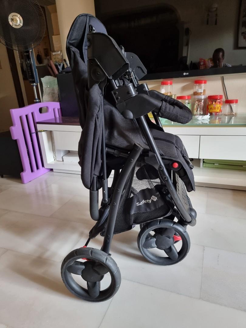 Safety 1st stroller ( Easy Go ), Babies & Kids, Going Out, Strollers on