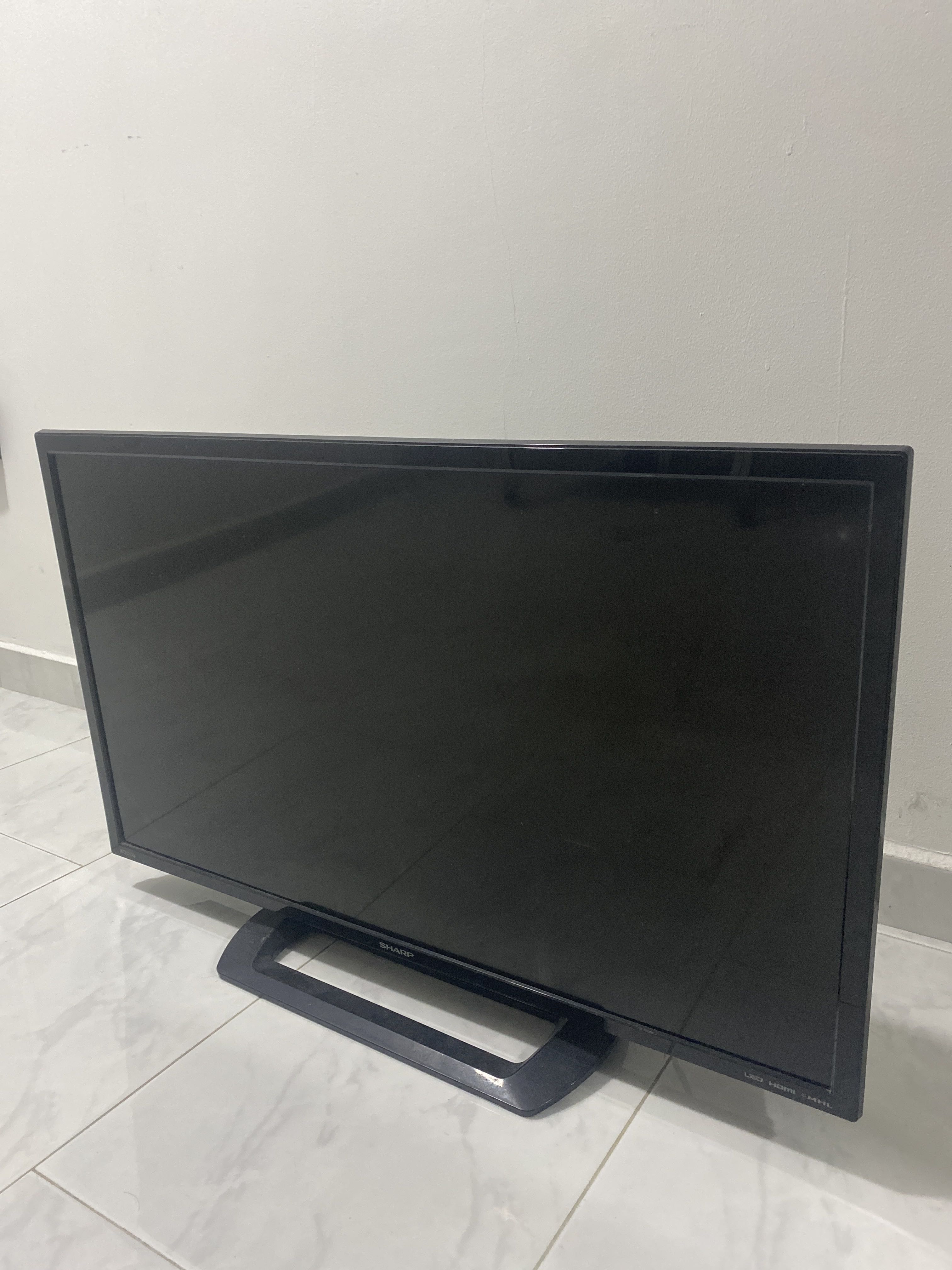 Sharp Aquos HDMI TV, TV & Home Appliances, TV & Entertainment, TV on